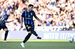 开云体育入口-米体：给机会又没把握住，国米赛季结束后将出售塔雷米和阿斯拉尼