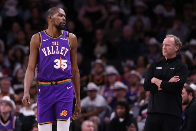 杜兰特仍对留守太阳持开放态度 和布克凑合过？