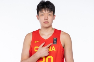 媒体人：如果杨瀚森真的打亚洲杯 有受伤的风险 其团队处理得漂亮