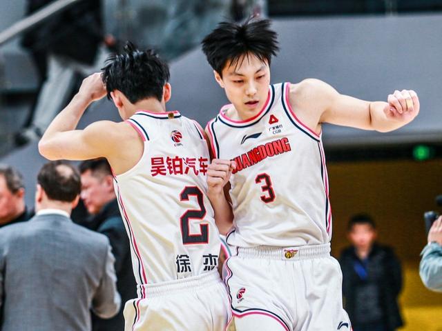 开云-兵强马壮！广东目前阵容：小胡徐杰崔永熙萨林杰杜润旺焦泊乔领衔